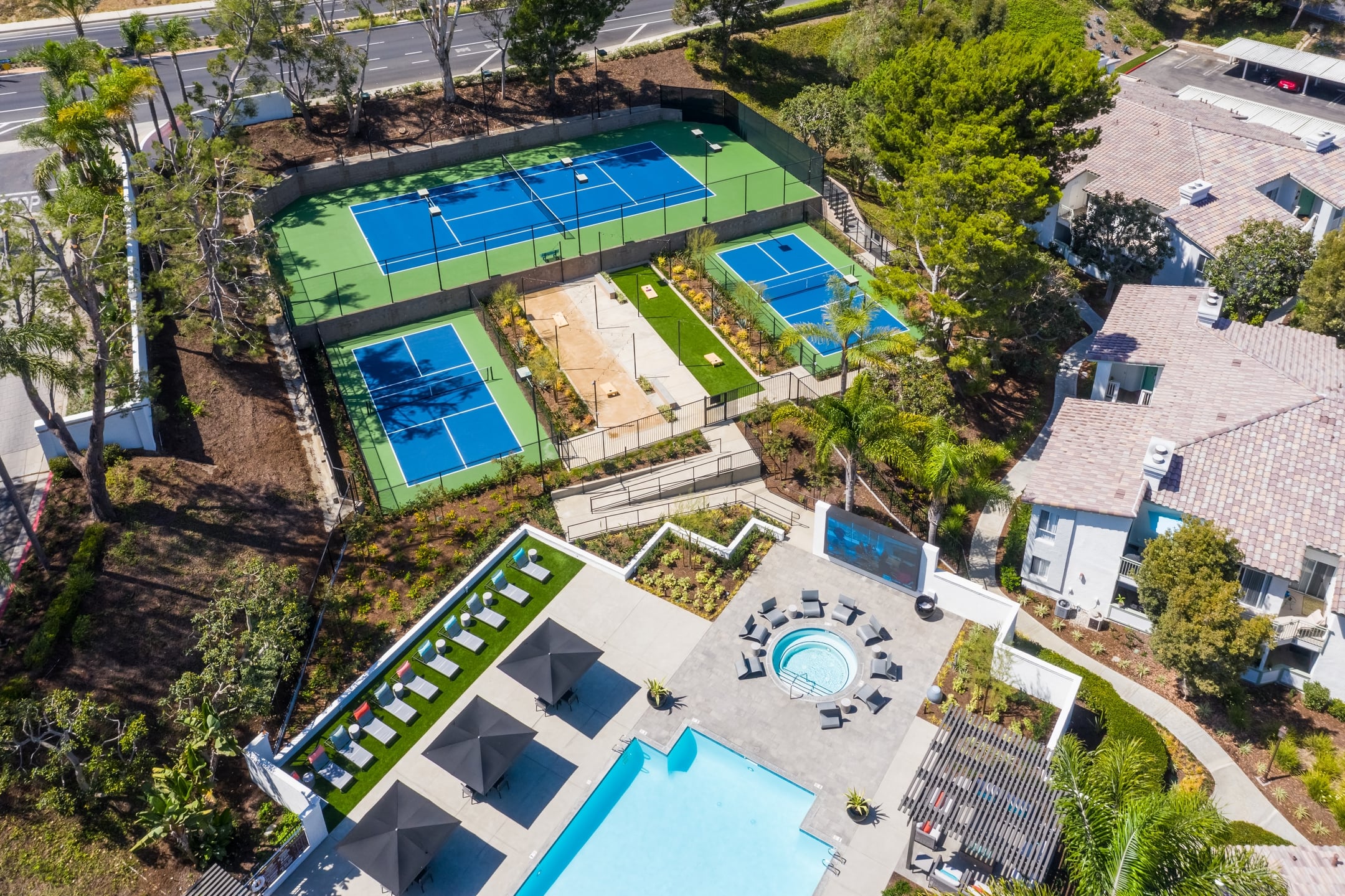  Birdseye view of Resort-Style Swimming Pool w/ Wi-Fi, Tennis courts, and Pickleball Courts